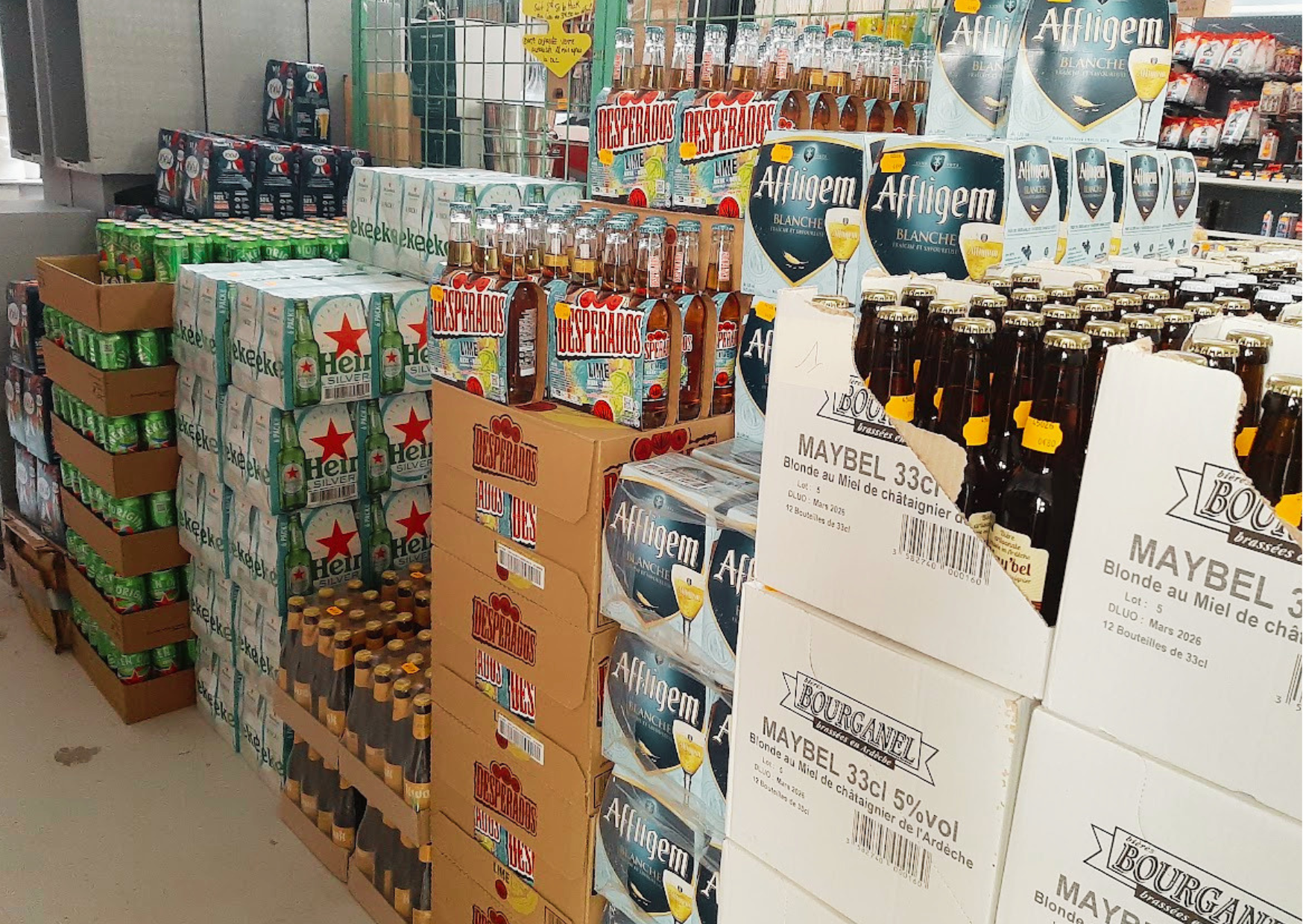Sélection de bières Desperados et Affligem en stock au Marais Fleuri.