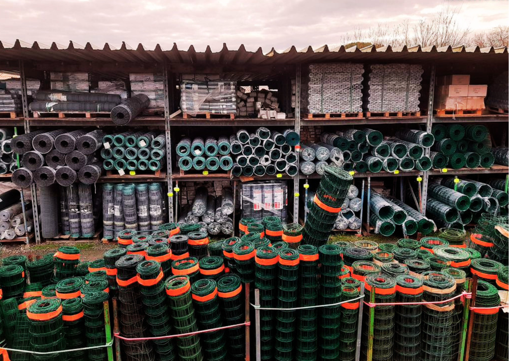 Stock de grillage souple en rouleau au Marais Fleuri Marans