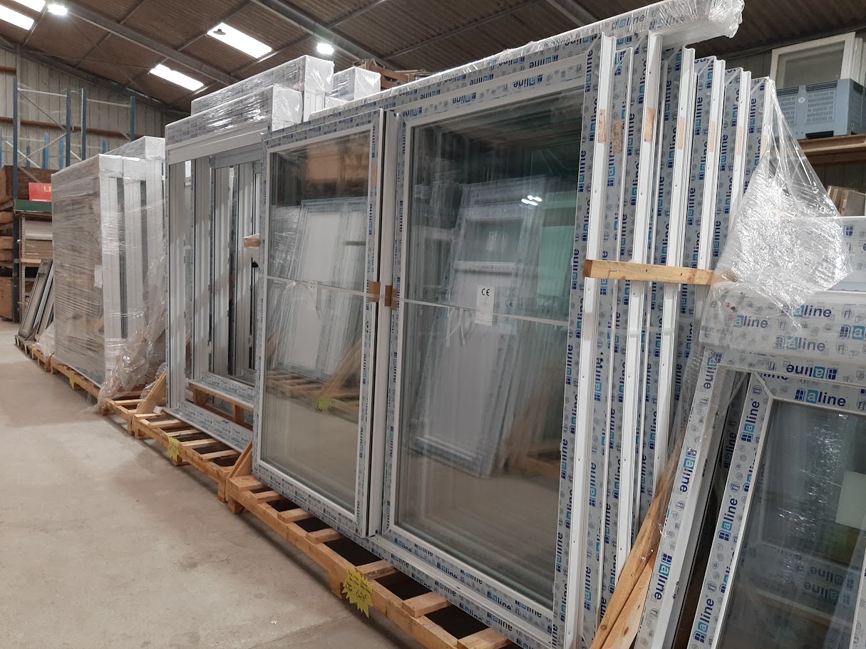 Baie vitrée PVC en stock au Marais Fleuri
